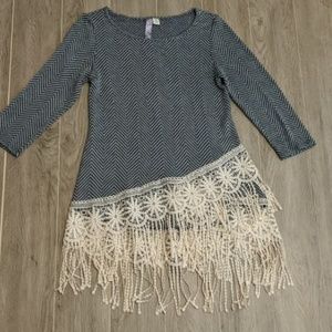 Alya Francesca Knitted Fringe Flower Top